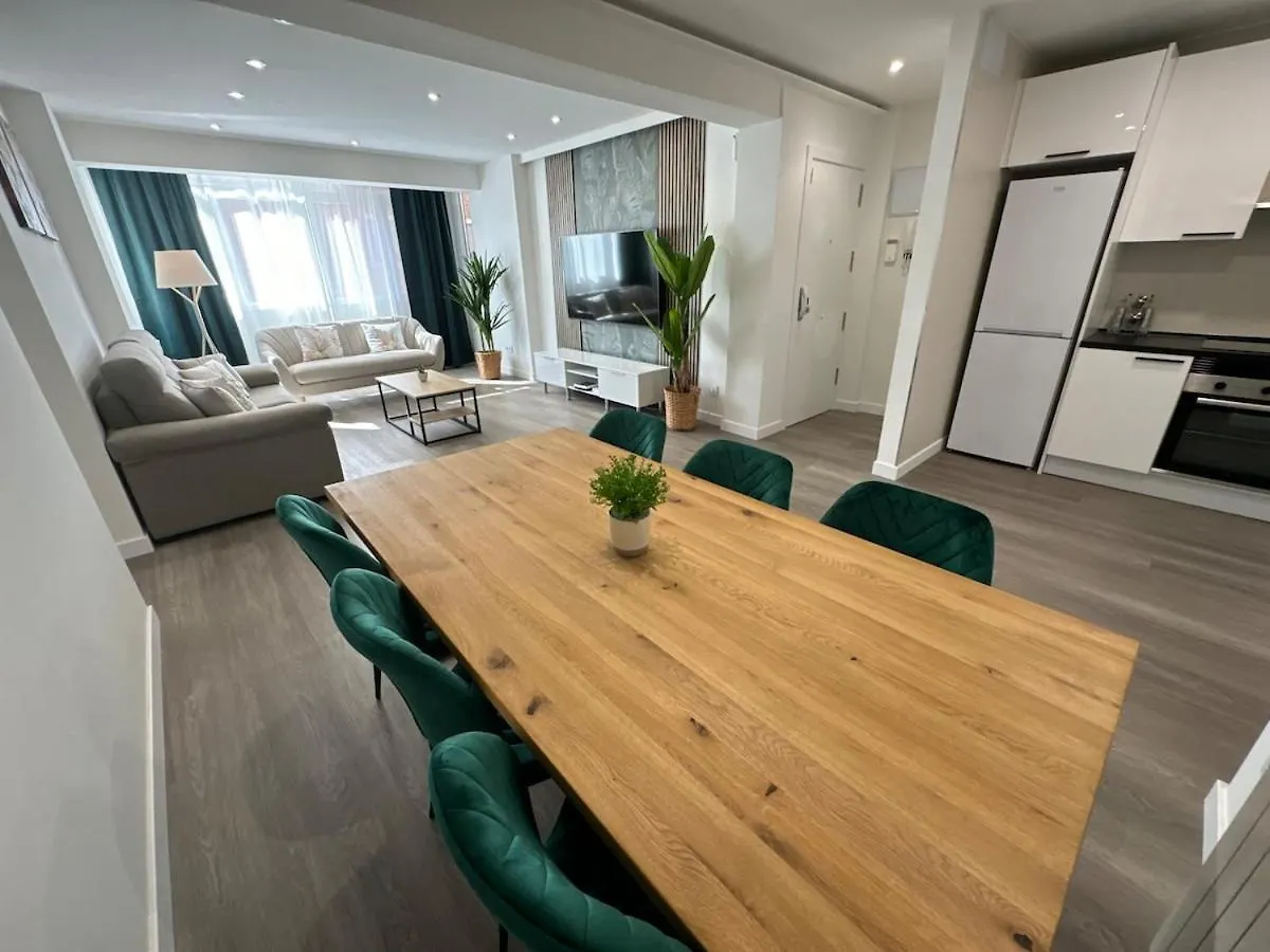 Apartamento A Estrenar Madrid, Castropol